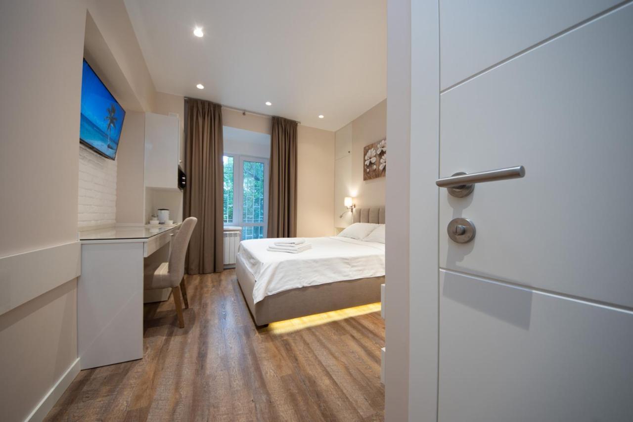 современный минимализм в центре киева. Apartment Kiew