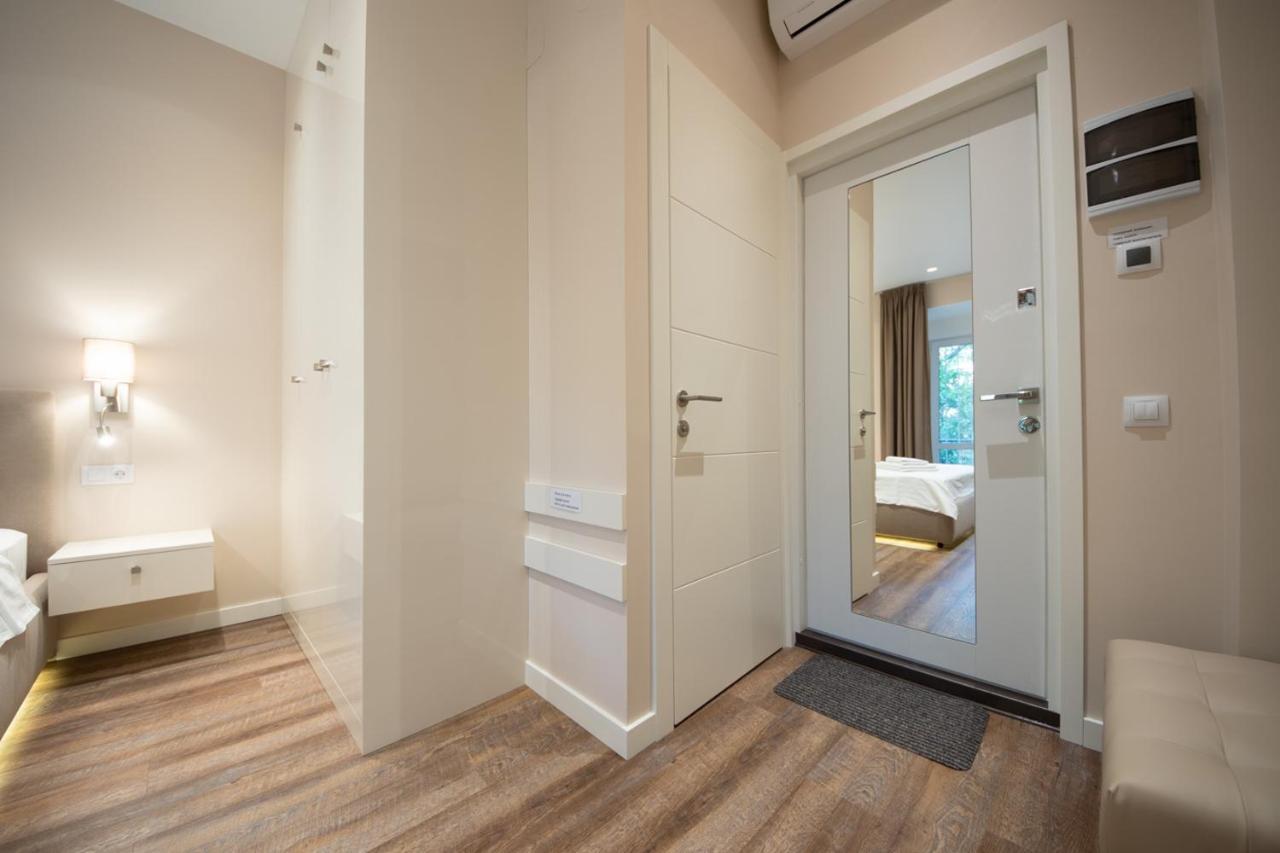 современный минимализм в центре киева. Apartment Kiew
