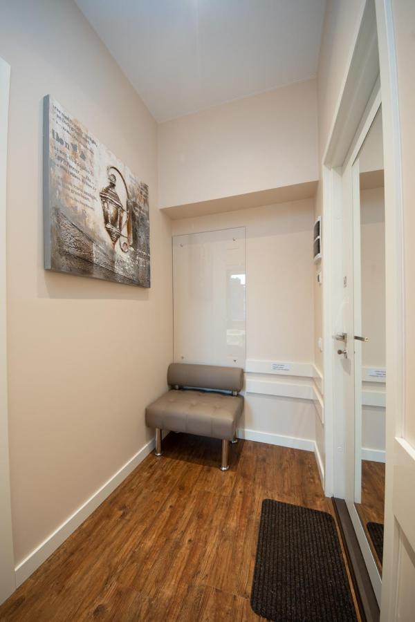 современный минимализм в центре киева. Apartment Kiew