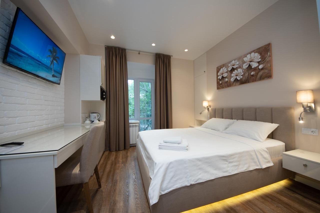 Apartment современный минимализм в центре киева. Kiew